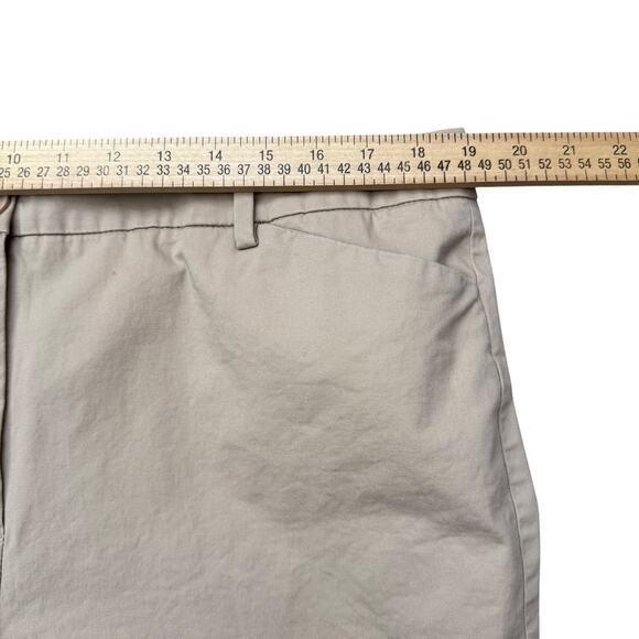 Talbots Capri Pants Women's 16 Tan Cropped Chino Casual Coastal Button Detail - Picture 6 of 8